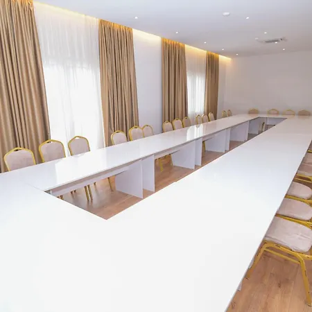Amfora Hotel & Spa-3